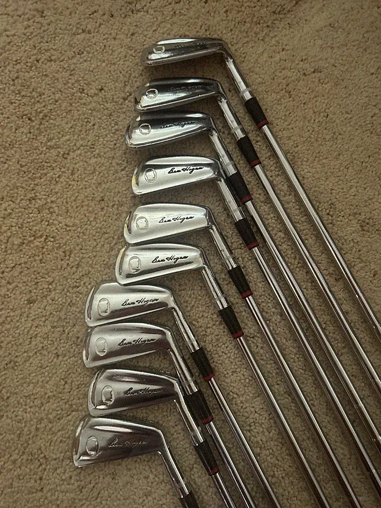 1979-1981 Ben Hogan Apex II (White Cameo) Iron Set (1 Iron - Equalizer)