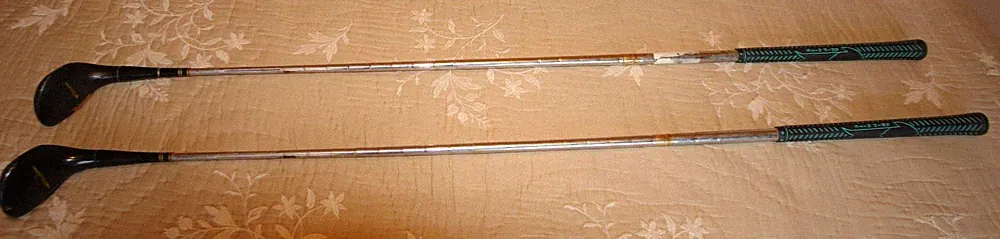 2-Wilson 4300 Golf Clubs #4 and #5 . Needs restored.