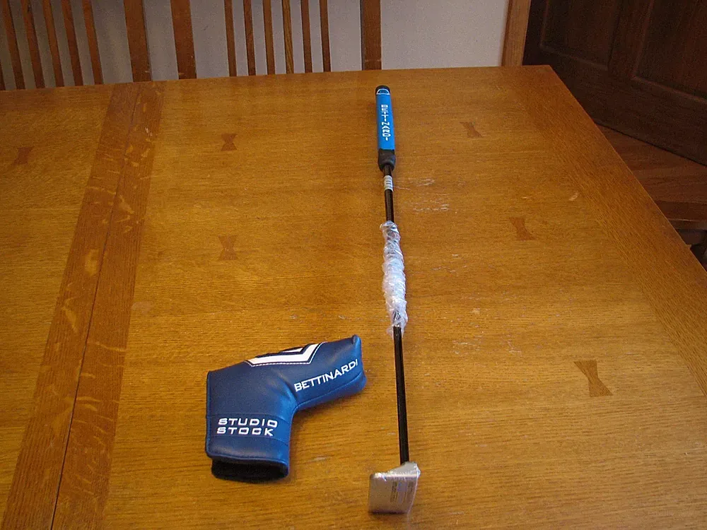 2021 NEW BETTINARDI STUDIO STOCK #28 CENTER SHAFT PUTTER 35" RH WITH HEAD COVER