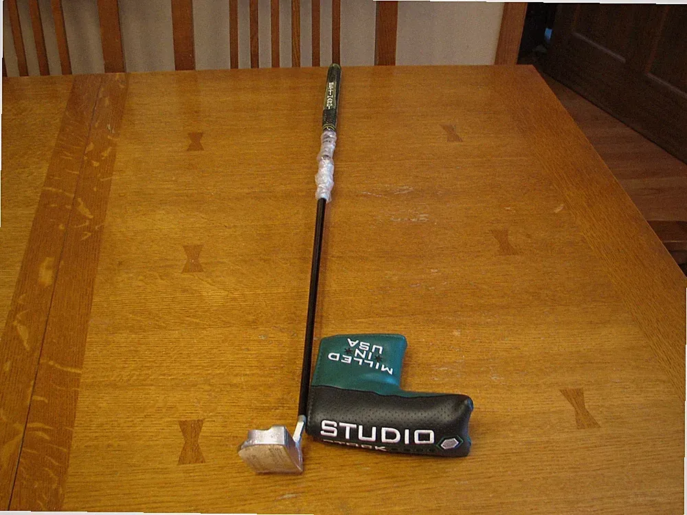 2023 BETTINARDI STUDIO STOCK #35 PUTTER NEW RH 35" WITH HEAD COVER GREEN