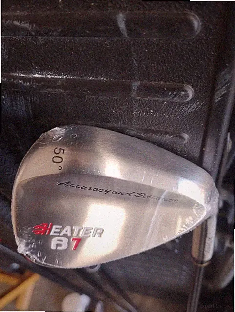 3 wedge system 50-56-60 degrees with wedge design graphite shafts.