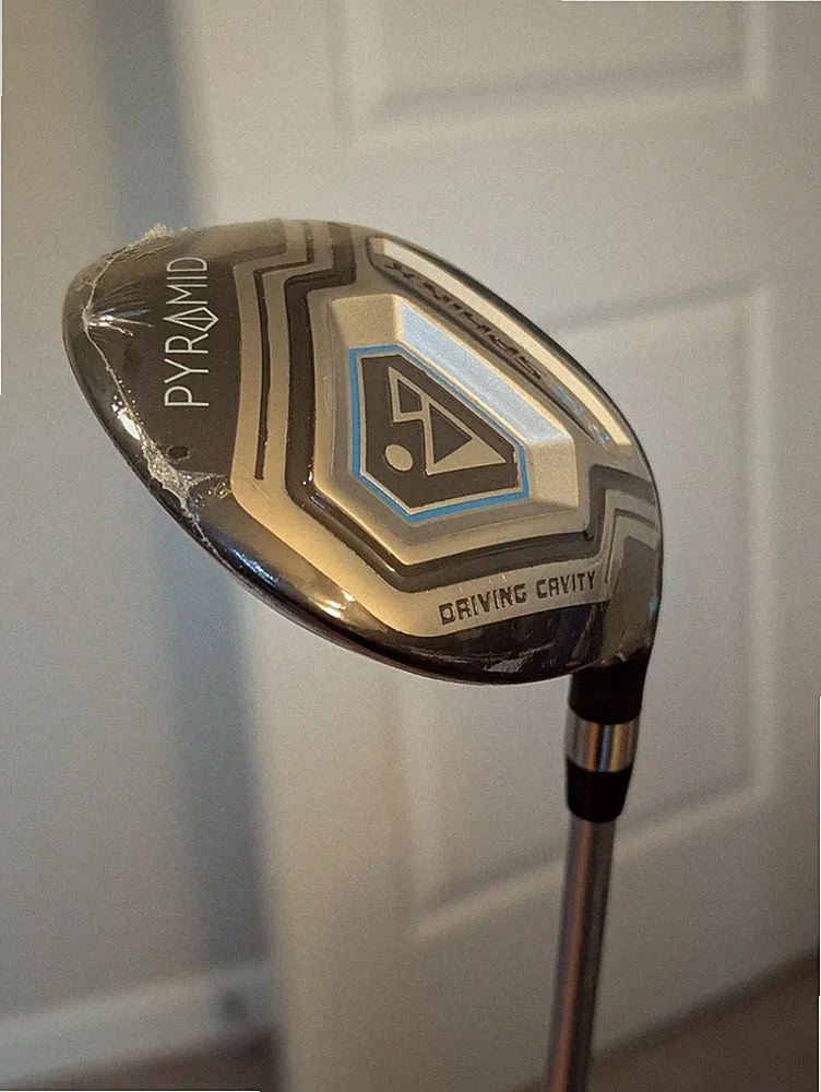 3 Wood Golf Club. Pyramid 14⁰ Sphinx Regular Flex 40g 4.5