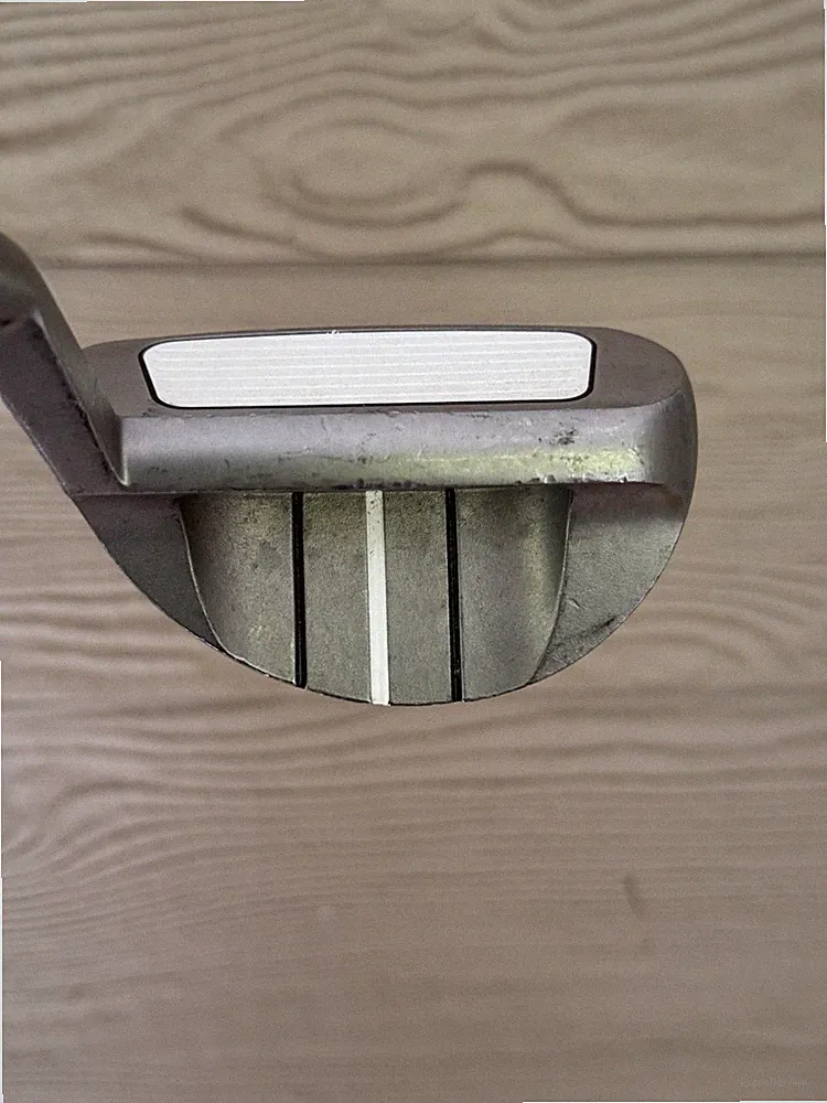 Odyssey X-Act Chipper 37°