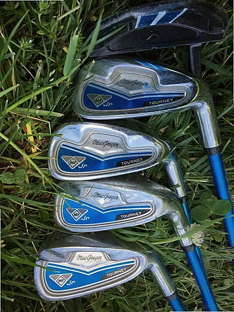 5 MacGregor Tourney MT Jr Golf Clubs Sizes 5,7,9,w And Putter Graphite RH 54-61"