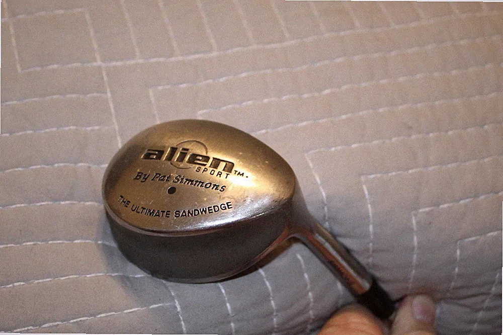 *** ALIEN-THE ULTIMATE SANDWEDGE-REGULAR FLEX STEEL SHAFT-R/H- 35 INCHES ***