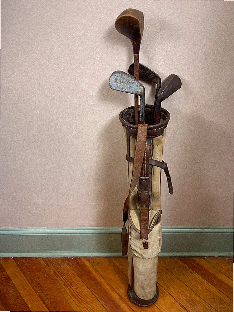 Antique wooden shaft golf clubs 4 Left Handed circa 1918 and 1 RH club, bag