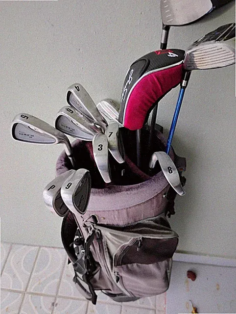 Assorted Golf Club Set
