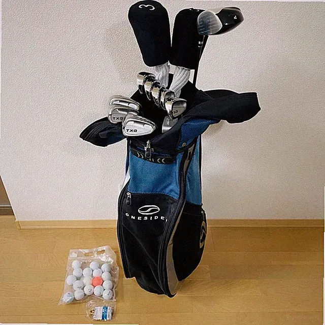 Beginner's golf set men's tech plus 12 balls with tee
