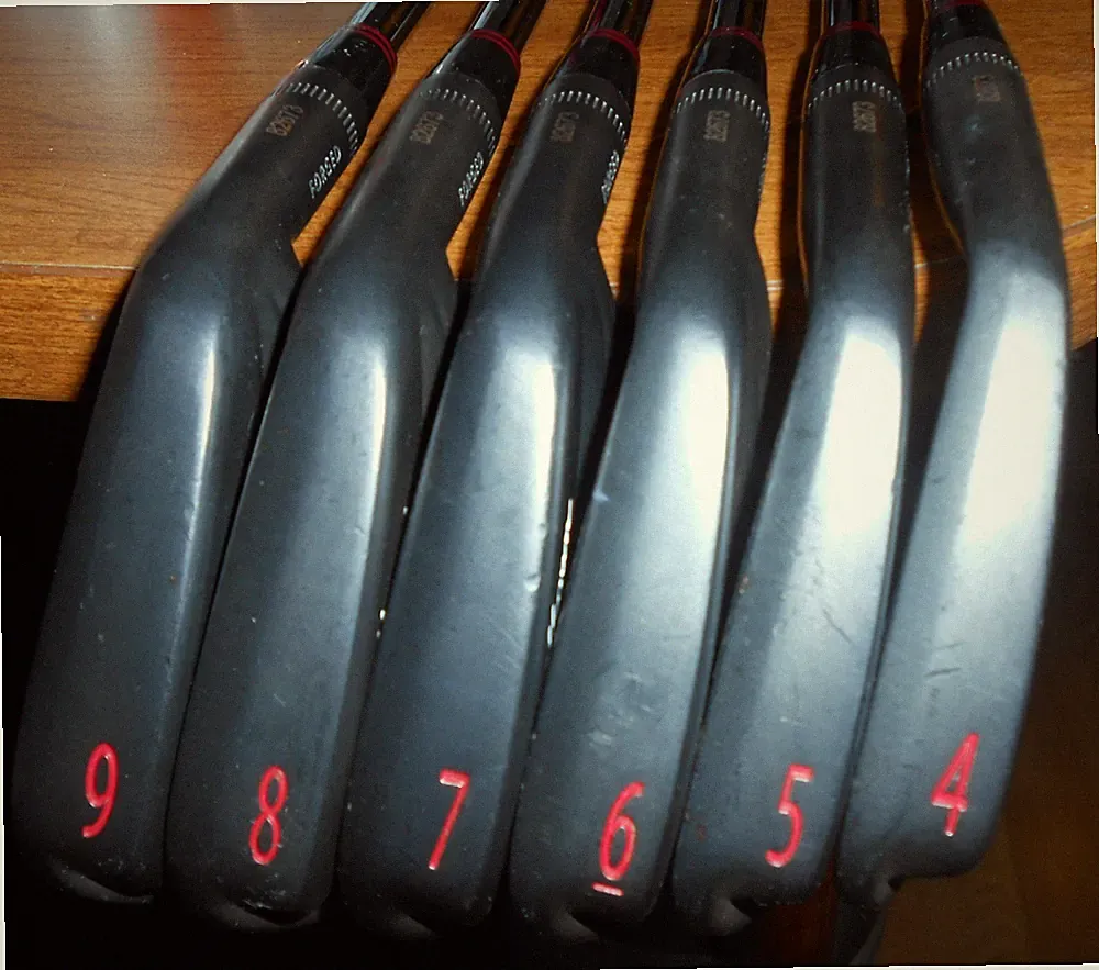BEN HOGAN ICON FORGED Irons "BLACK" KBS Tour 90G Reg Steel Shafts 4-9 EXCELLENT