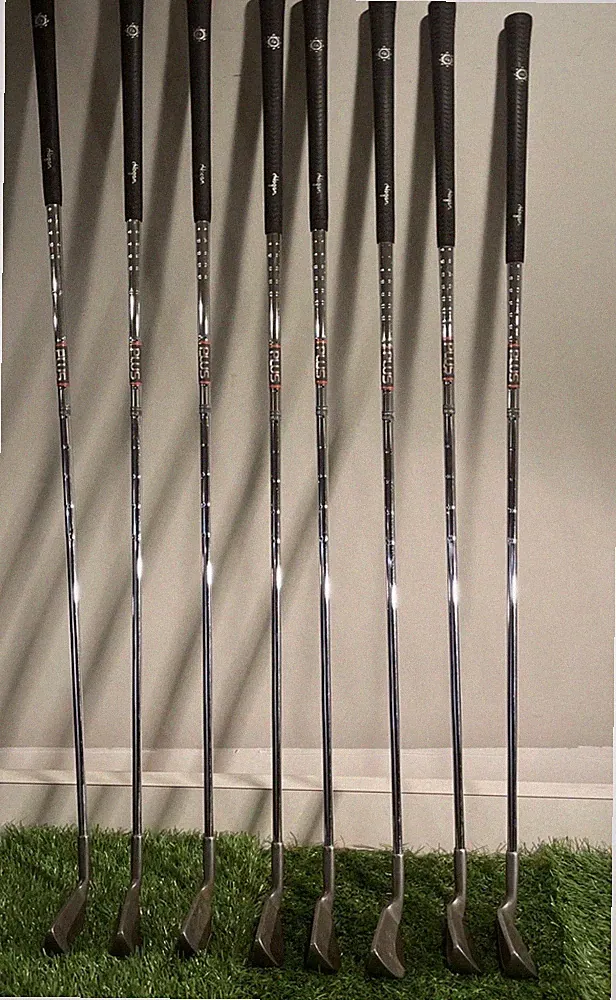 Ben Hogan Magnum Iron Set 3-9+E Wedge RH, Hogan Plus Steel Shafts, Hogan Grips
