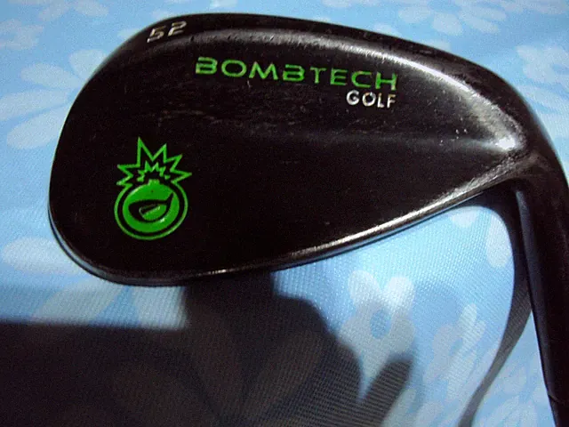Bombtech Grenade 52* Gap Wedge/Steel/Right Hand Used