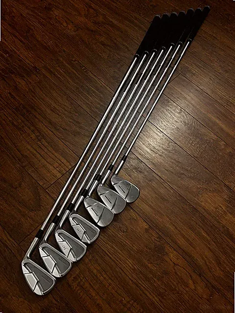 Bridgestone J33 Combo Iron Set 4-P +.5 Over Standard Dg 95 S300 Stiff R.H.
