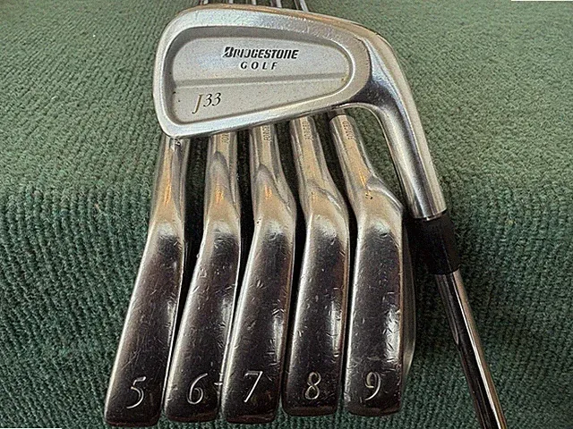 BRIDGESTONE J33 Iron Set - RH, 4-9, True Temper Dynamic Gold S300, Yellow Grips!