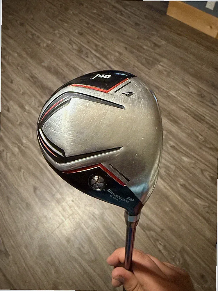 Bridgestone J40 5-Wood/4-Wood Fairway Wood 18° Graphite Shaft Right-Handed (2)