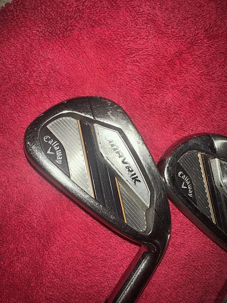 Callaway Mavrik Iron Golf Club Set (missing G Iron Club)