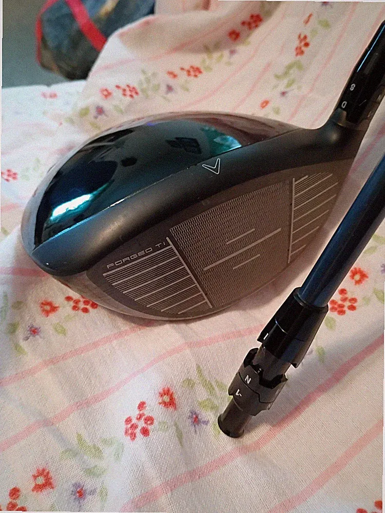 Callaway PARADYM Driver with 2 shafts (6X and 6.5).