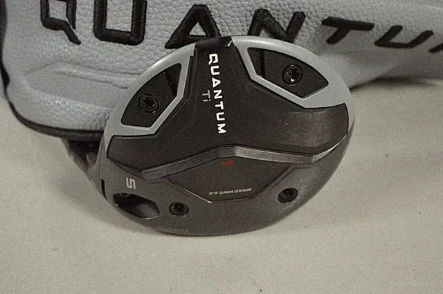 Callaway Quantum Ti 5-18* Fairway Wood Denali Frost Regular Flex Graphite 226416