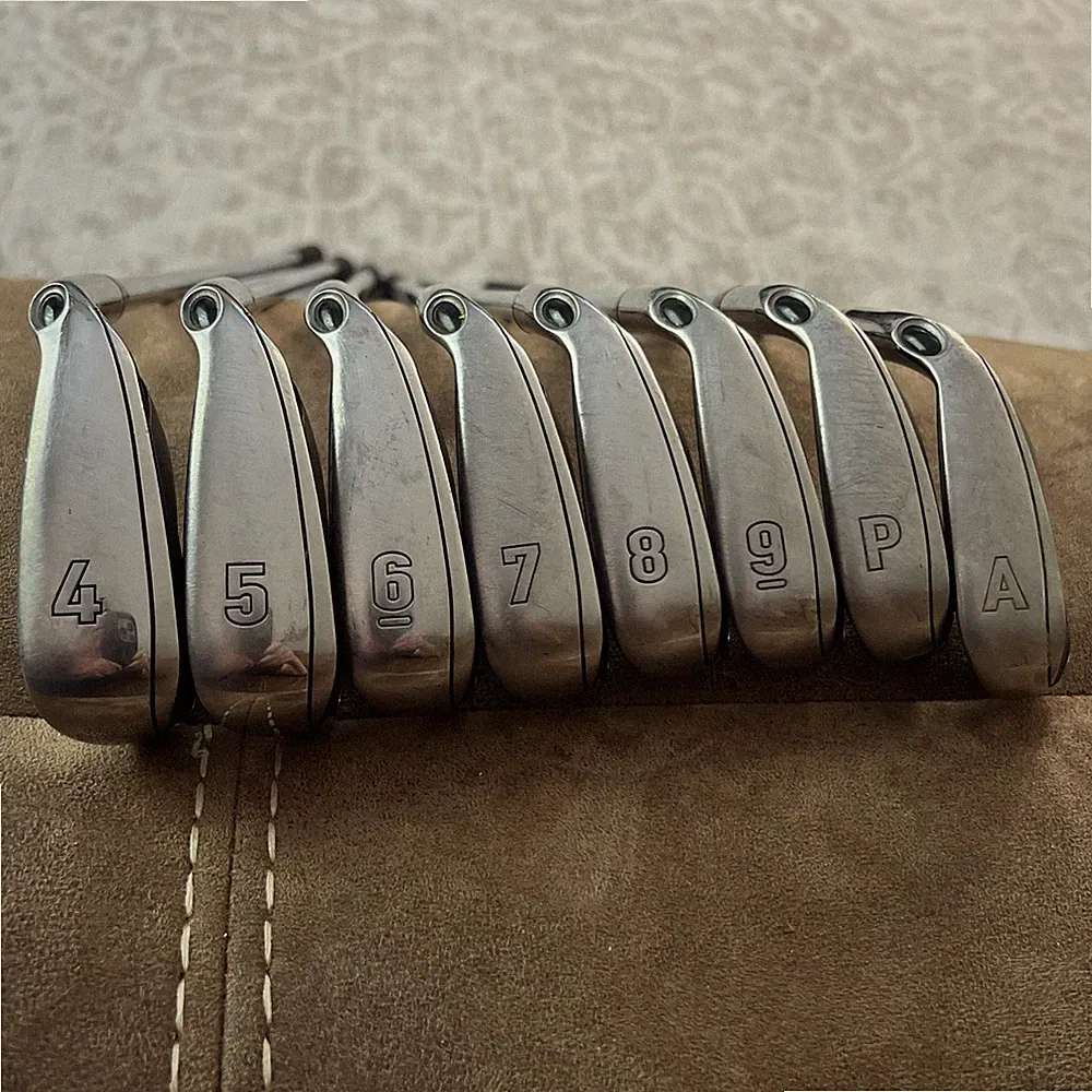 Callaway Razr X HL Iron Set 4-9 PW, AW M-10 Uniflex XP Steel Shaft RH NICE