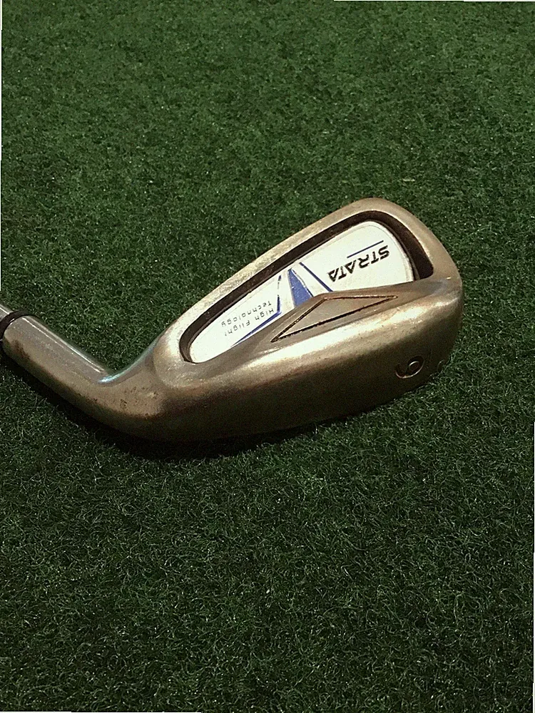 Callaway Strata Plus 6-iron Golf Club RH w/ Factory Steel Shaft & Grip distress