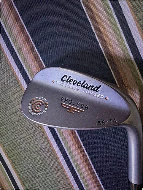 Cleveland 588 Precision Forged 56°/14° Wedge RH Tour Zip Grooves Wedge Flex