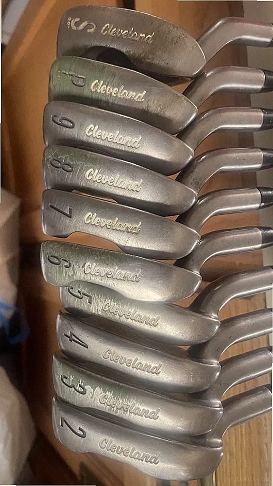 cleveland 792 vas iron set 2-9 + PW + SW. New Golf Pride Jumbo Grips