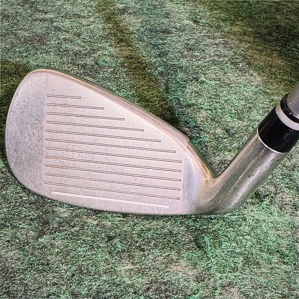 Cleveland Classic Collection Women 8 Iron