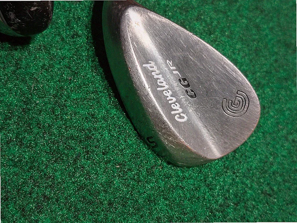 Cleveland Junior Golf Clubs (25 degree Hybrid and SW) Right Handed Youth Flex