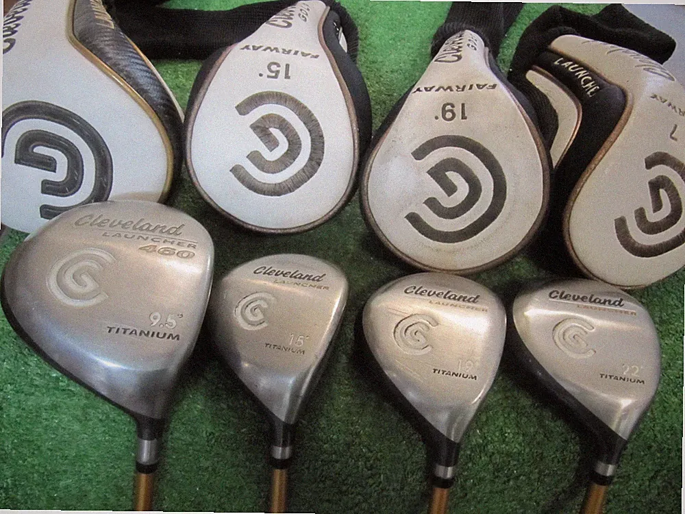 CLEVELAND LAUNCHER 9.5* DRIVER, 3, 5 + 7 WOOD LAUNCHER GOLD SENIOR FLEX GRAPHITE