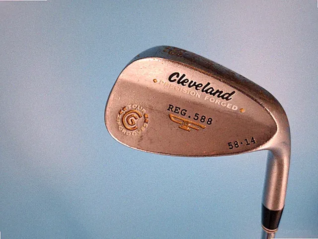 Cleveland REG 588 Precision Forged 58-14 Bounce RH. Tour Concept Wedge Flex