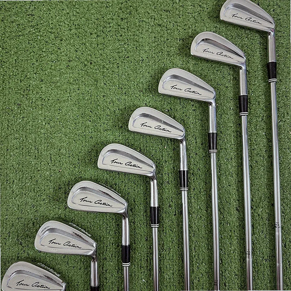 Cleveland Tour Action 588P Iron Set