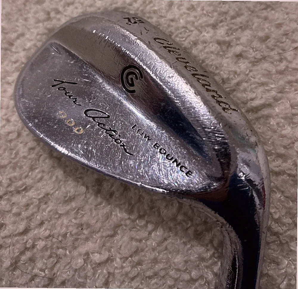 Cleveland Tour Action 900 52 Degree Gap Wedge RH Dynamic Gold Stiff Steel