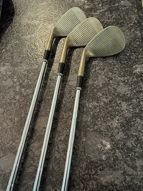 CLEVELAND TOUR ACTION 900 WEDGE SET 52,56, and 60 degree
