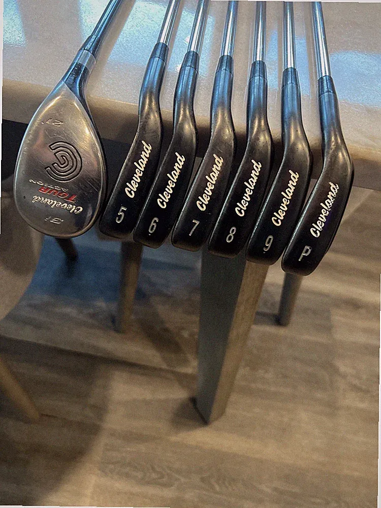 Cleveland Tour Action Iron Set With I3 Hybrid. RH Grips Are In Good Shape