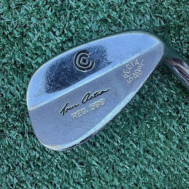 Cleveland Tour Action Reg. 588 Steel Shaft Pitching Wedge Special 49° 36"