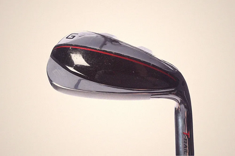 Cobra 2023 T-Rail 50* Gap Wedge RH 35.75 in Graphite Shaft Ladies