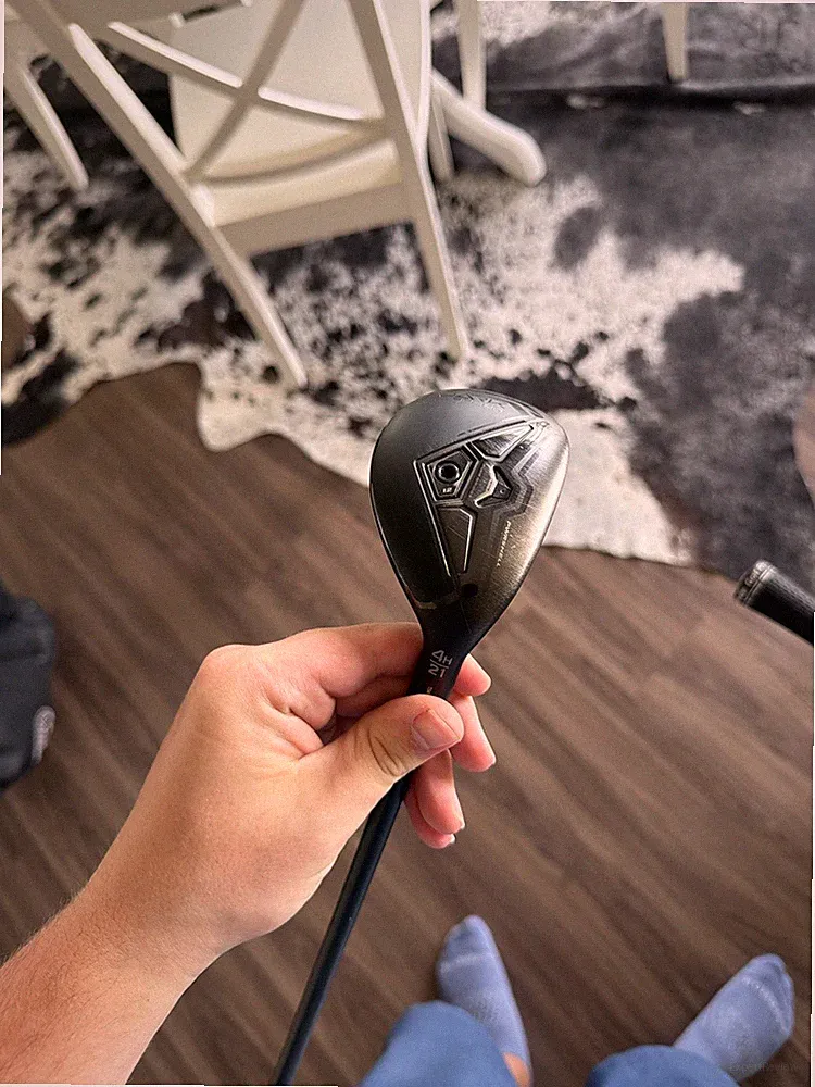 Cobra Darkspeed 4 hybrid golf club