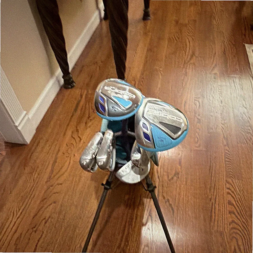 Cobra Junior Unisex Kids RH 6 Club Golf Set Graphite w/ Blue Stand Bag