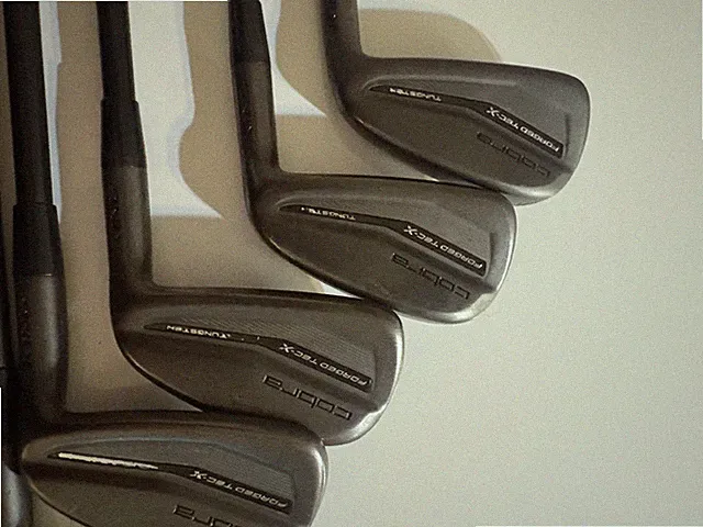 Cobra King Forged Tec ‘23 Black Iron Set 5-PW, GW Graphite KBS Tour 85 stiff