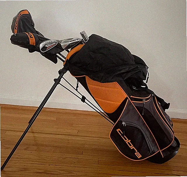 Cobra King JR Right Handed Golf Set