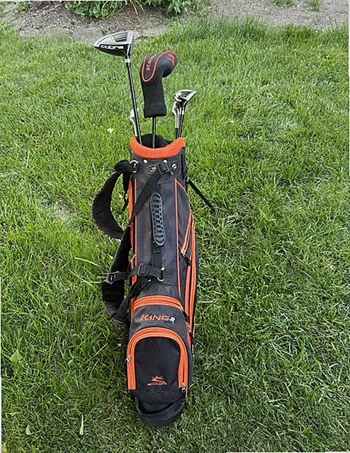 Cobra King JR Youth RH 4-Club Set Graphite w/ Stand Bag Black/Orange