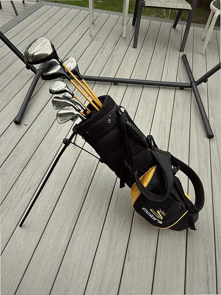Cobra SZ Junior Golf Club Set Right Hand Driver, FW, Hybrid, 6,8, w, putter