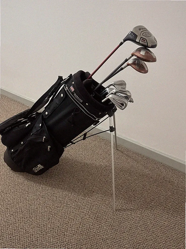 Complete Golf Set: Driver, Wood, Irons, Putter, bag, Ect. Left Handed