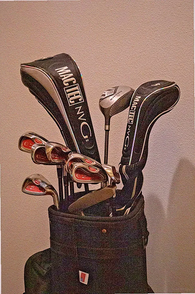 Complete Right Handed Beginner Golf Club Set 11 Clubs Driver Woods Irons Putter