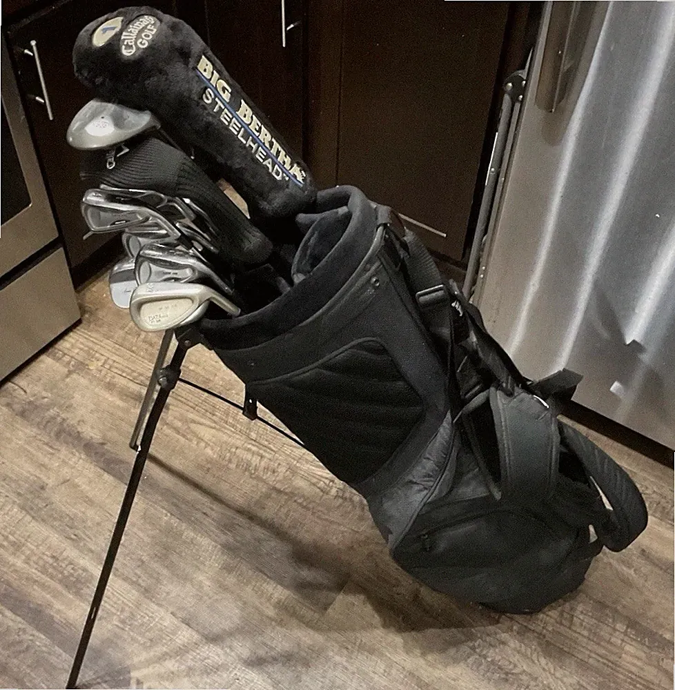 Complete Set of RH Golf Clubs 13 Items - Mizuno mx25 Irons/Callaway Drivers/ Bag