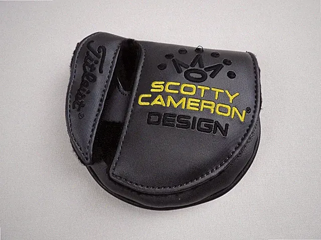 DEMO Scotty Cameron 2025 Phantom 9 Putter 35" - Scotty C. Full Contact Slim Grip