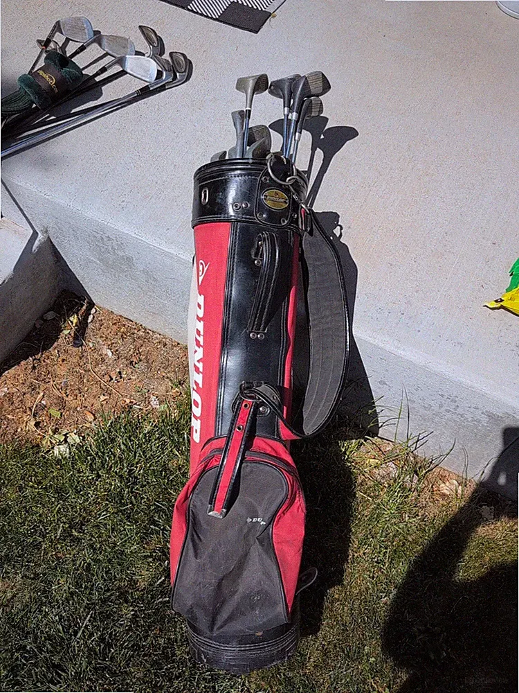 Dunlop Golf Clubs Pro Set Of 11 Clubs Irons Golf Woods Drivers + Bag