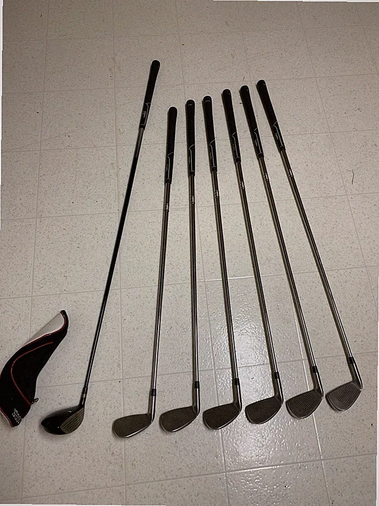 Founder’s Club Mid Irons Set 5 - 9 Iron Plus Pitching Wedge & Graphite 3 Wood RH