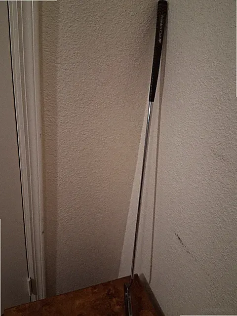 Founders Club 'The Judge Tour FCVII R/H Putter. 35.5 In.