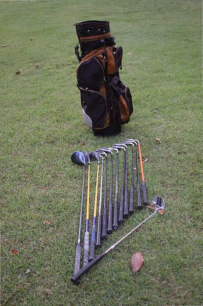 Full set of golf clubs. Callaway Irons, Cleveland Driver, And much more!