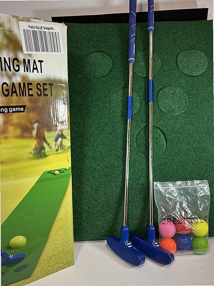 Golf BeerPong Game Set Green Putting Mat Indoor/Outdoor 6 Balls 2 Rubber Putters